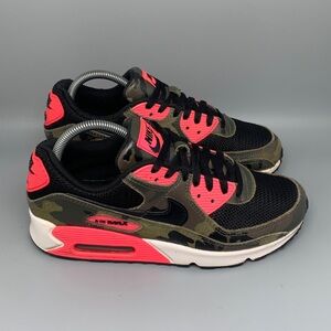 Nike Air Max Women's Athletic Shoes - Black, Olive Camo & Hot Pink